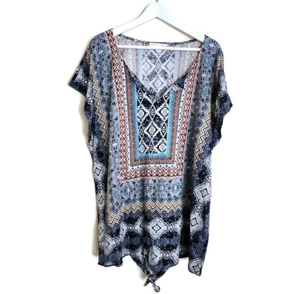 Tops - Farmer’s Market Floral Geo Top Womens Size‎ 3X Tie Front Split Neck Boho Multi